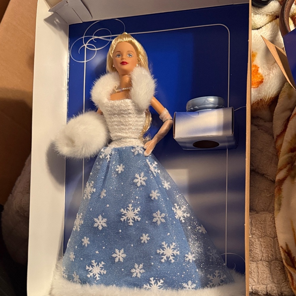 Barbie Snow Sensation Special Edition in Blue